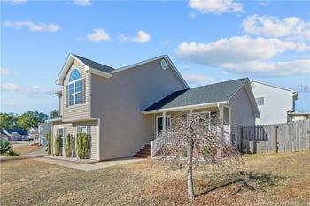 1009 Bramblegate Rd, Hope Mills, NC 28348