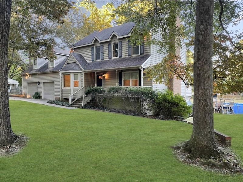 1009 Branchview Ct, Raleigh, NC 27610