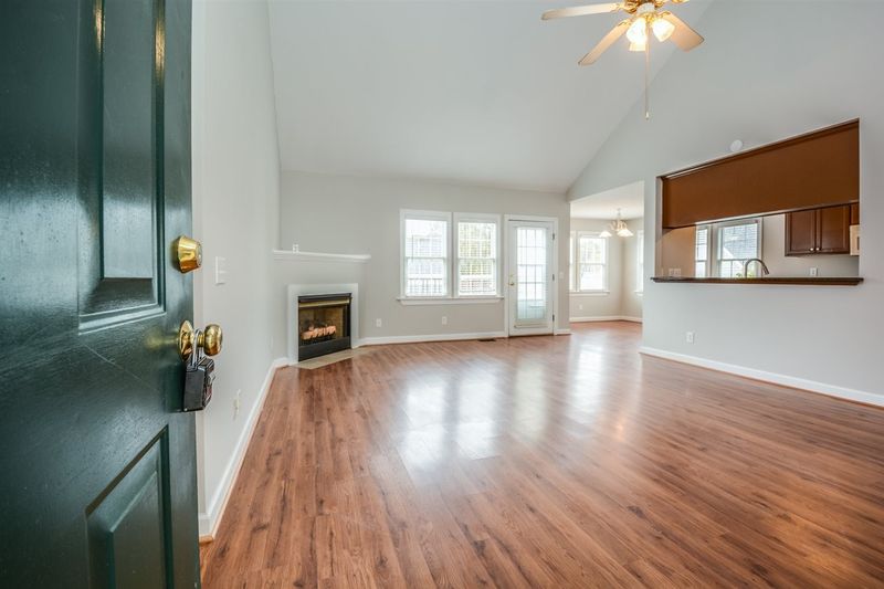 1009 Bren Arbor Ct, Fuquay Varina, NC 27526