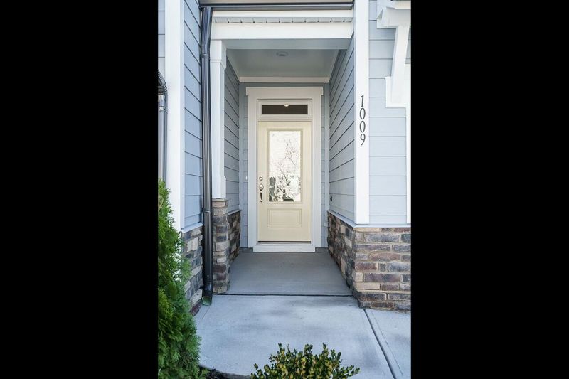 1009 Canary Pepper Dr, Durham, NC 27713