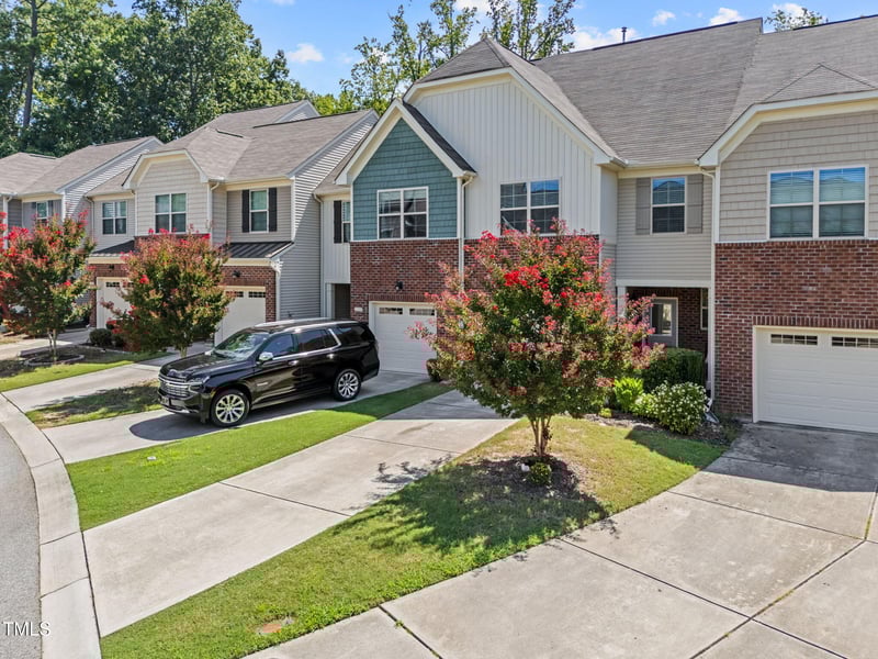 1009 Contessa Dr, Cary, NC 27513