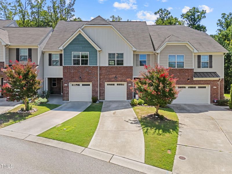 1009 Contessa Dr, Cary, NC 27513