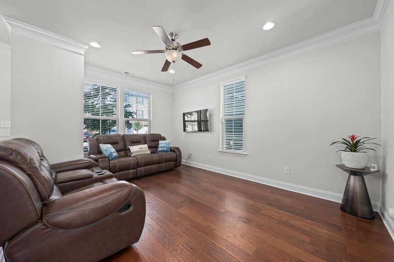 1009 Drayman Pl, Apex, NC 27502