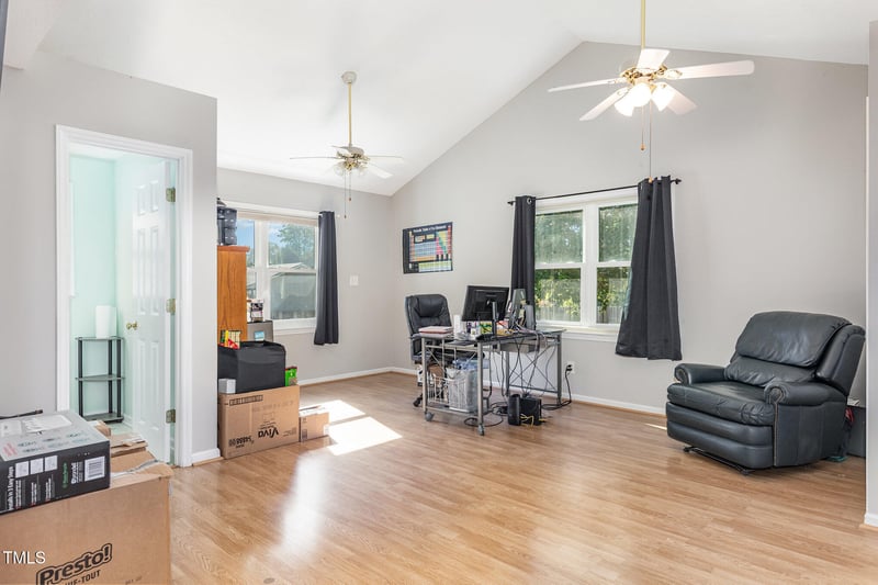 1009 Feldmen Dr, Raleigh, NC 27603