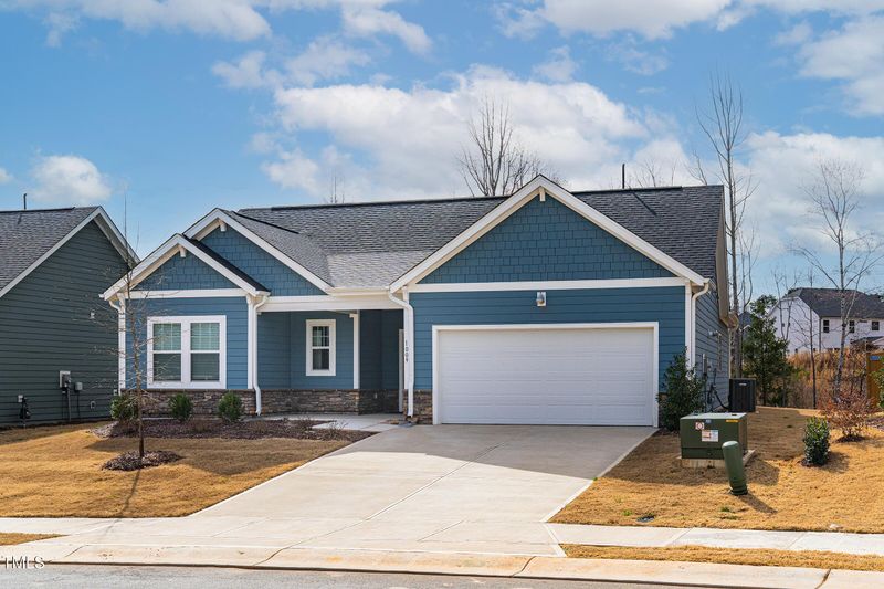 1009 Grey Flint Pl, Mebane, NC 27302