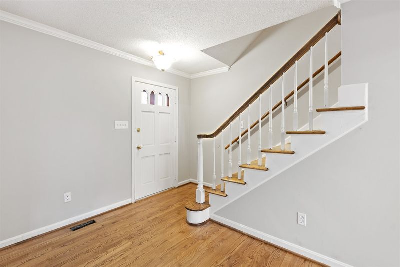 1009 Hardimont Rd, Raleigh, NC 27609