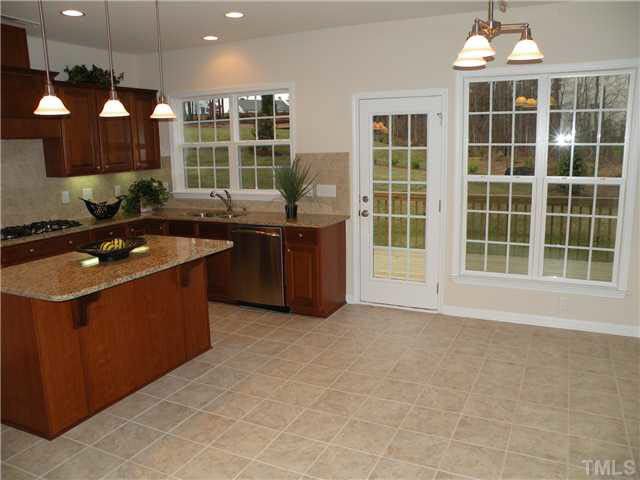 1009 Holtridge Dr, Apex, NC 27523