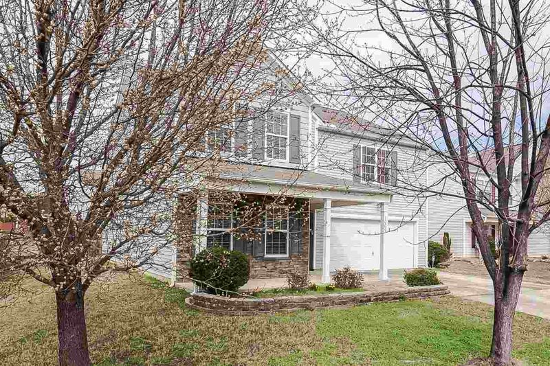 1009 Kapok Ct, Clayton, NC 27520