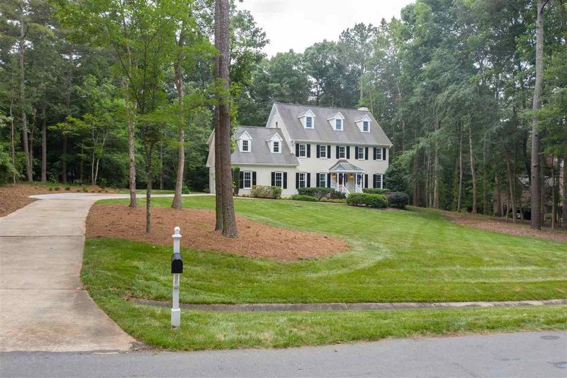1009 Kinsdale Dr, Raleigh, NC 27615