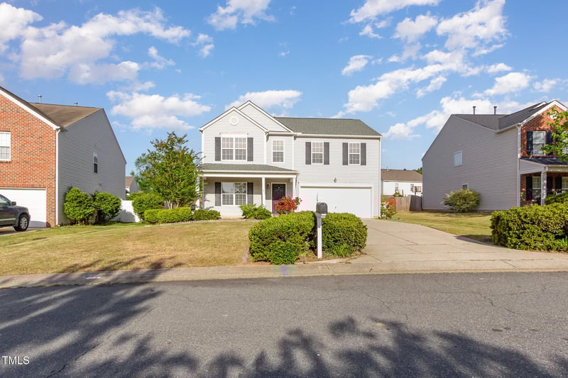 1009 Limeberry Ct, Clayton, NC 27520