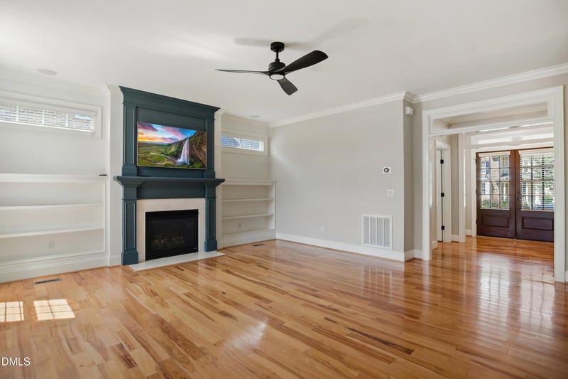 1009 Lyndhurst Falls Ln, Knightdale, NC 27545