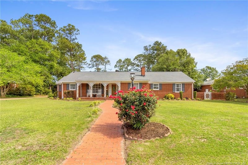 1009 Magnolia Ave, Dunn, NC 28334