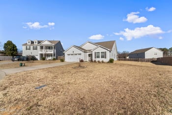 1009 Morgan Point Ct, Fuquay Varina, NC 27526