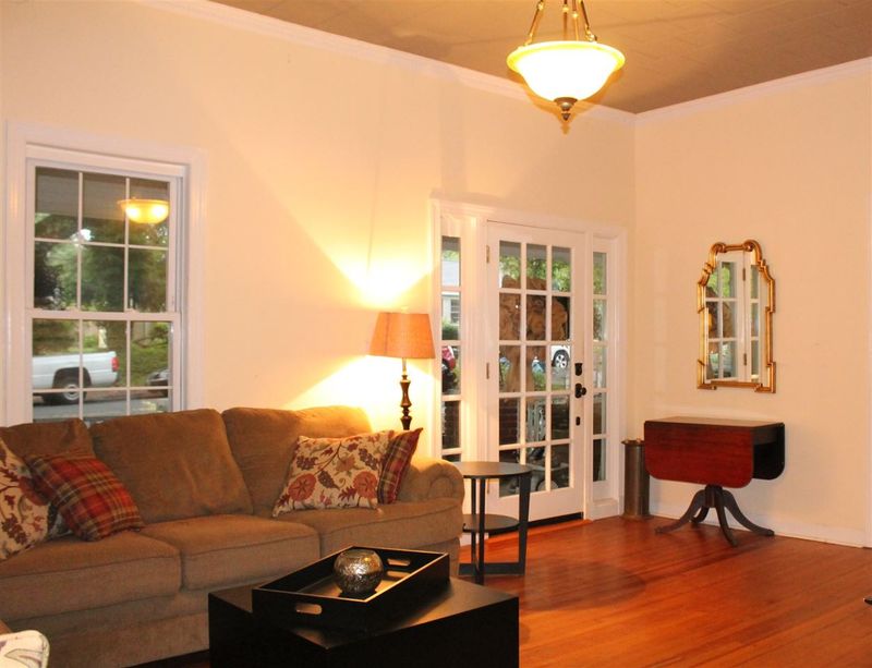 1009 Oakland Ave, Durham, NC 27705