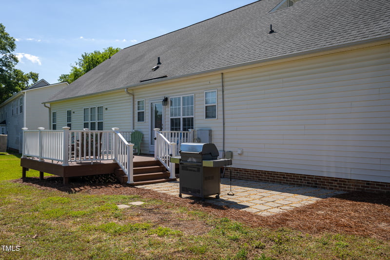 1009 Open Field Dr, Garner, NC 27529