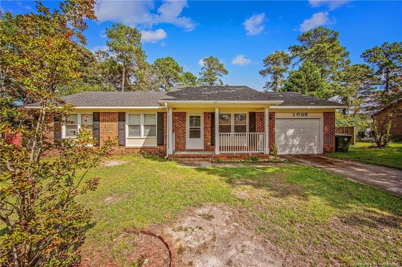 1009 Patrick Dr, Fayetteville, NC 28314