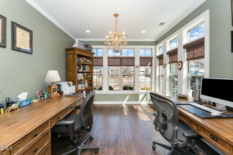 1009 Restoration Dr, Durham, NC 27703