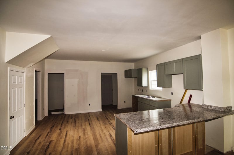 1009 Ridge Rock Rd, Raleigh, NC 27610