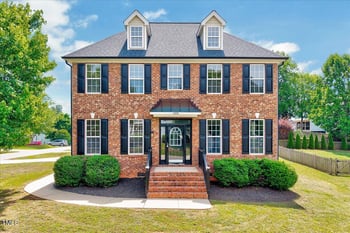1009 Sarazen Dr, Clayton, NC 27527