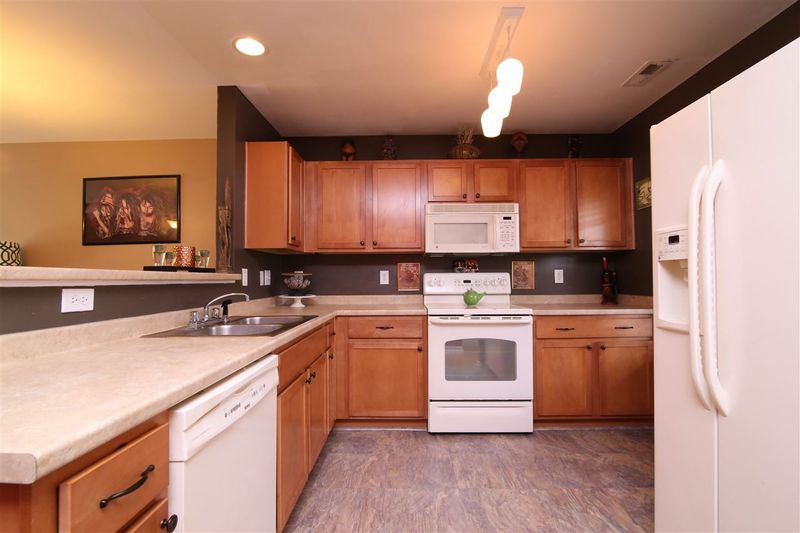 1009 Savin Ldg, Knightdale, NC 27545