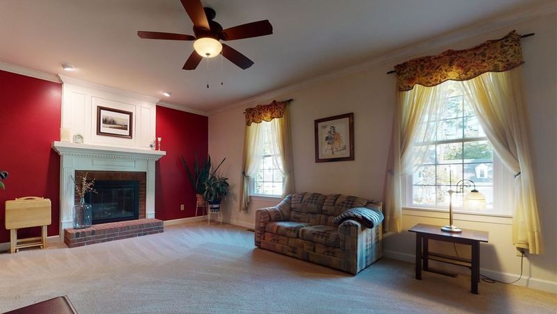 1009 W St Helena Pl, Apex, NC 27502