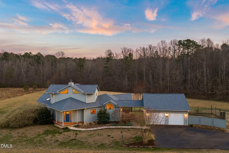 1009 Starfield Cir, Hillsborough, NC 27278