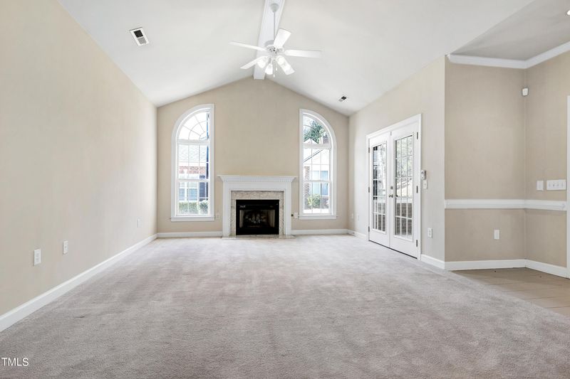 1009 Thistle Briar Pl, Cary, NC 27511