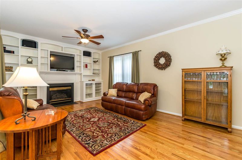1009 Tribayne Ct, Apex, NC 27502