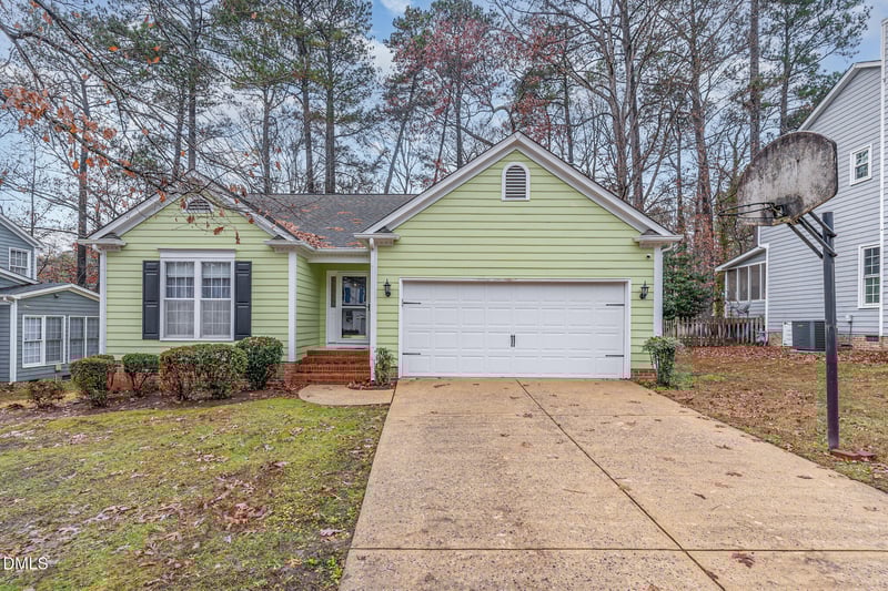 1009 Willow Ridge Dr, Knightdale, NC 27545