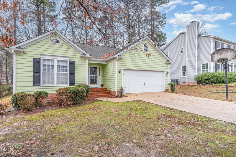 1009 Willow Ridge Dr, Knightdale, NC 27545