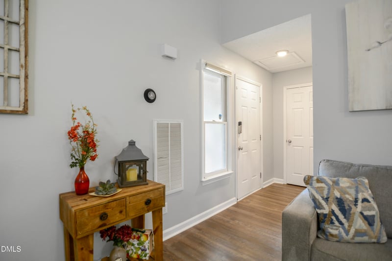 101-2d Marbury Ct, Cary, NC 27513