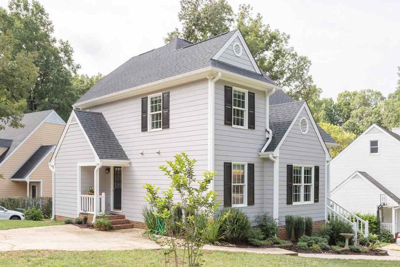 101 Aborfield Ct, Cary, NC 27513