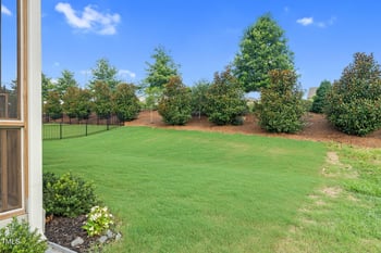 101 Acorn Crossing Rd, Holly Springs, NC 27540