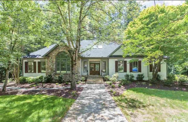 101 Antler Point Rd, Chapel Hill, NC 27516