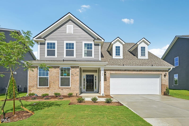 101 Appleseed Dr, Lillington, NC 27546