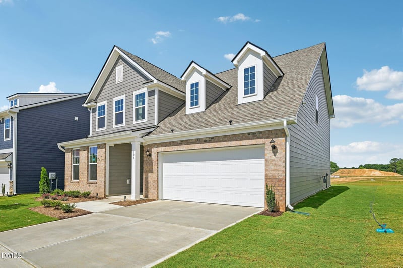 101 Appleseed Dr, Lillington, NC 27546