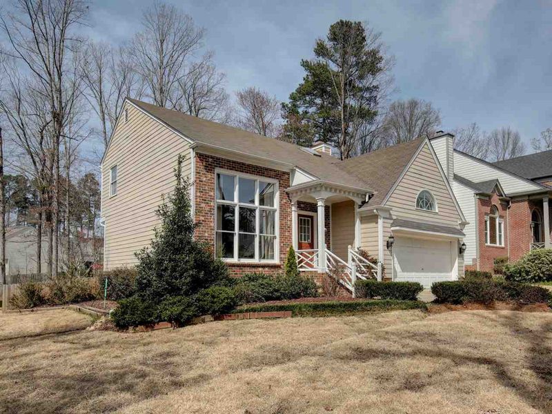 101 Appomattox Rd, Cary, NC 27513