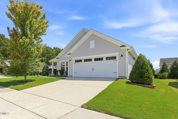 101 Autumn Crest Ln, Fuquay Varina, NC 27526