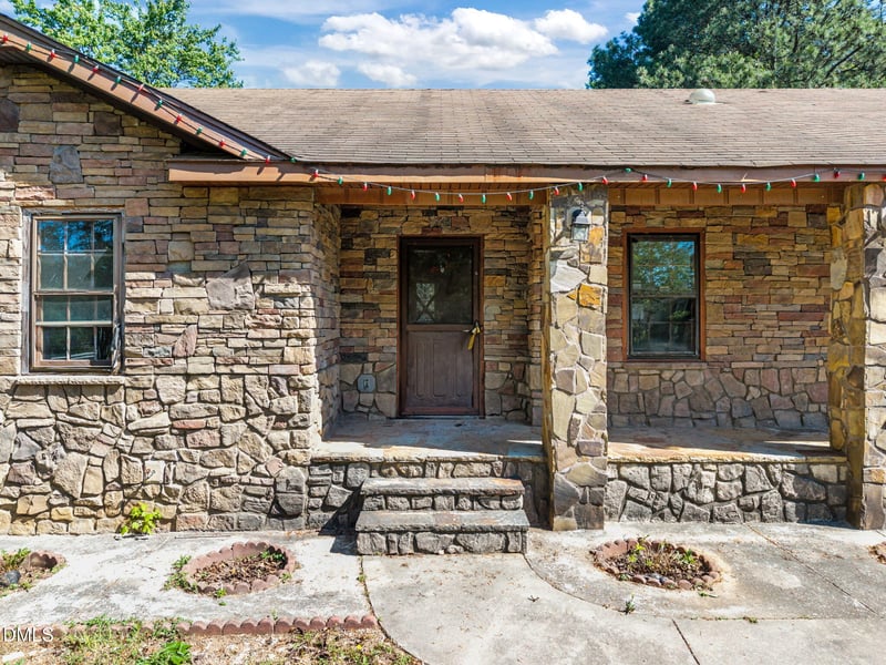 101 Bainbridge Cir, Garner, NC 27529
