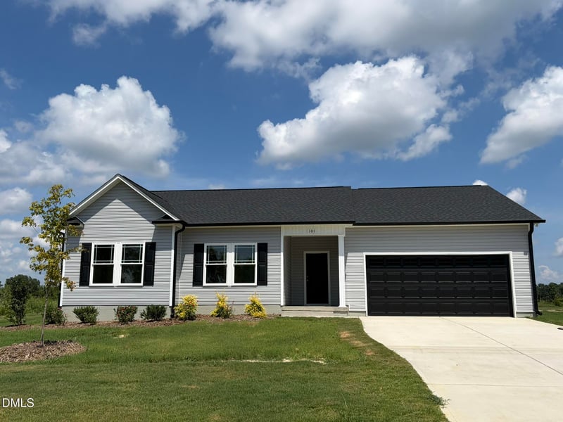 101 Barbour's Place Dr, Four Oaks, NC 27524