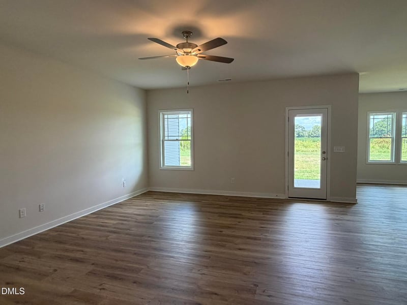101 Barbour's Place Dr, Four Oaks, NC 27524