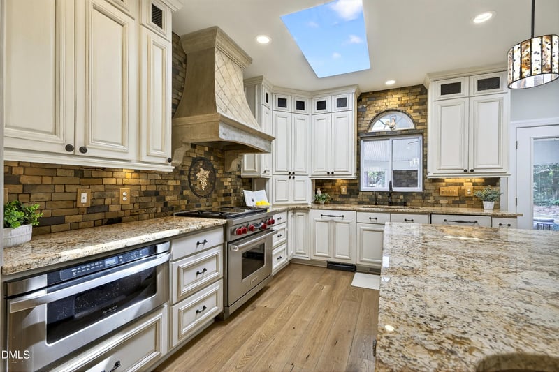 101 Bartica Ct, Cary, NC 27519