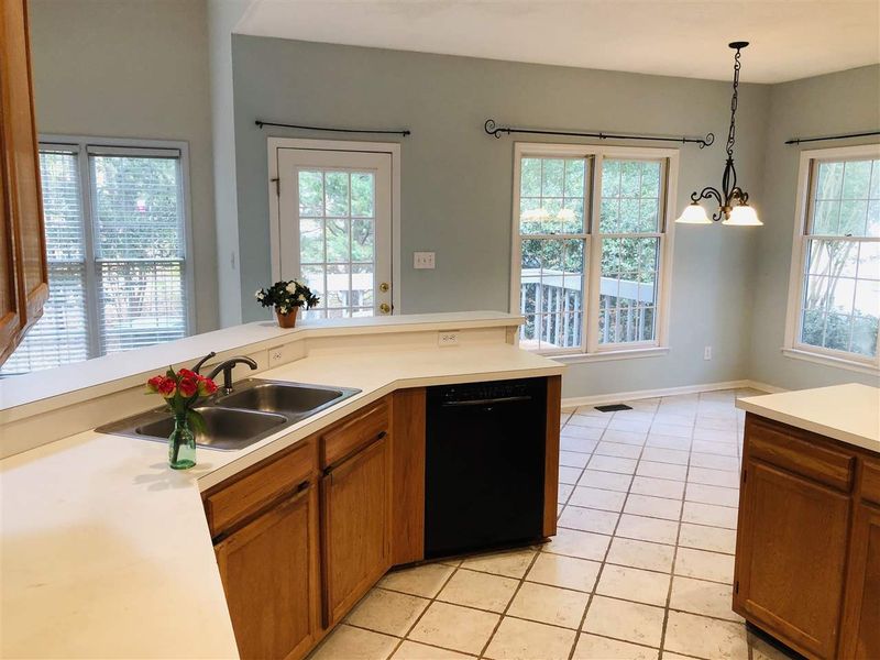 101 Bebington Dr, Cary, NC 27513