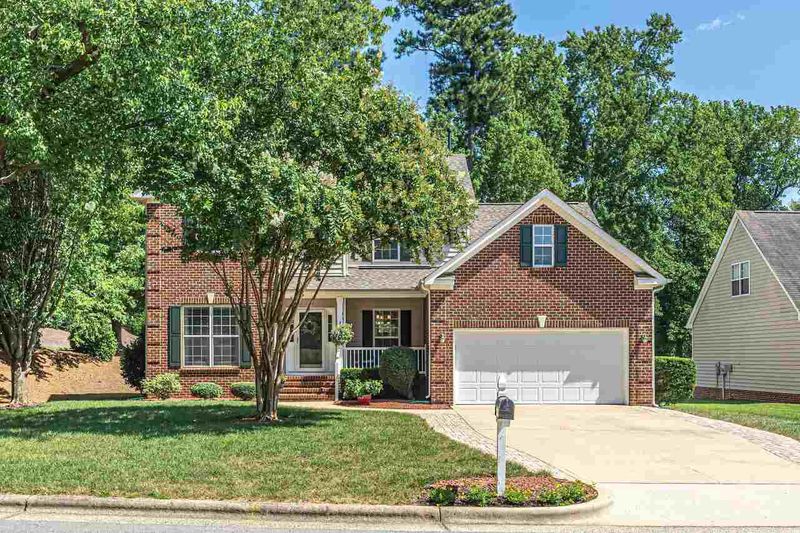 101 Beckford Rd, Cary, NC 27518