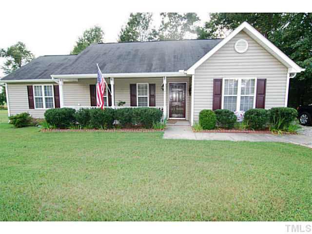 101 Belgium Pl, Zebulon, NC 27597