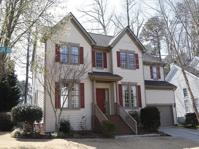 101 Bell Arthur Dr, Cary, NC 27519