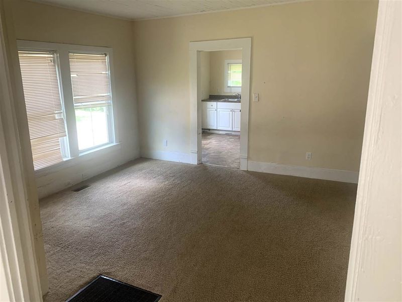 101 S Benjamine St, Durham, NC 27703