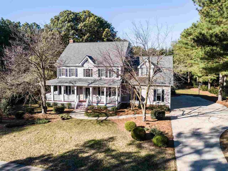 101 Benwell Ct, Cary, NC 27519