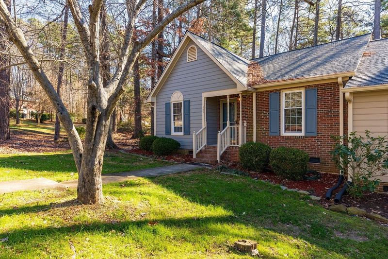 101 Boldleaf Ct, Cary, NC 27513