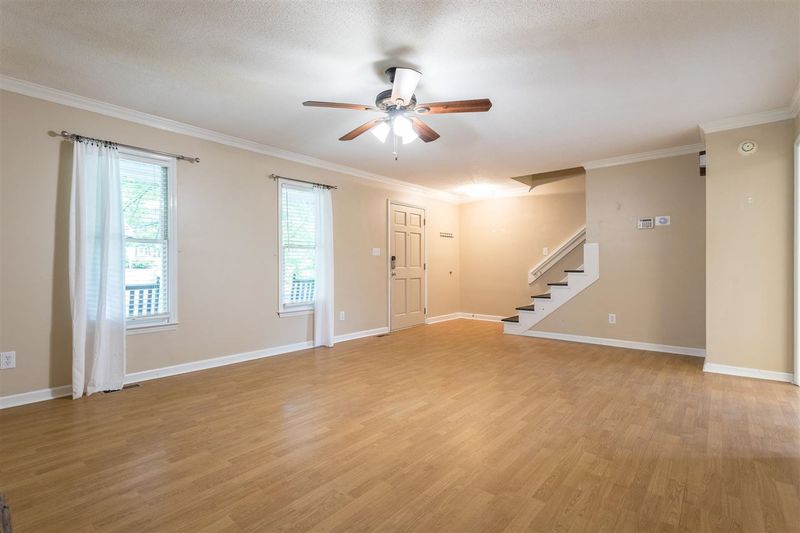 101 Brandywine Dr, Raleigh, NC 27607